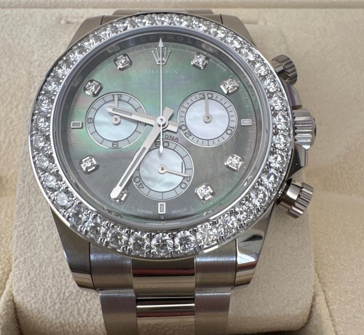 Rolex Daytona Mother Of Pearl Cosmograph Daytona Diamond Mother Full Set Brand New Unworn 126579rbr