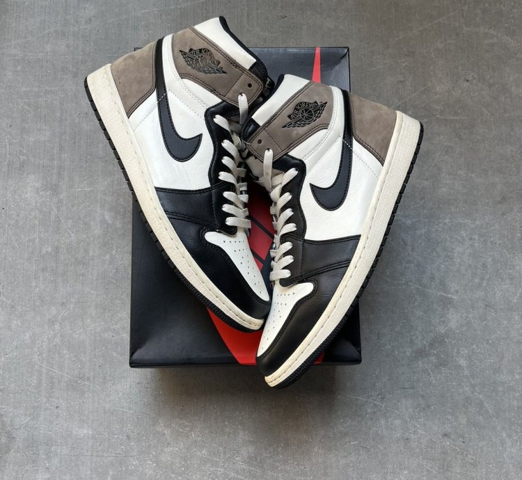Jordan 1 High Dark Mocha