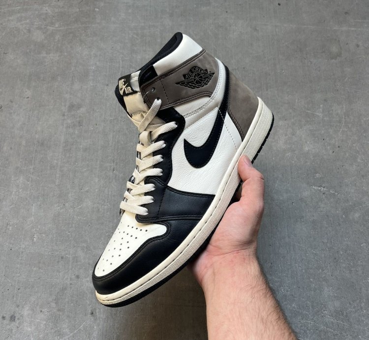 Jordan 1 High Dark Mocha
