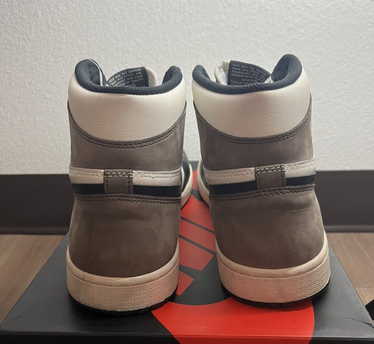Jordan 1 High Dark Mocha
