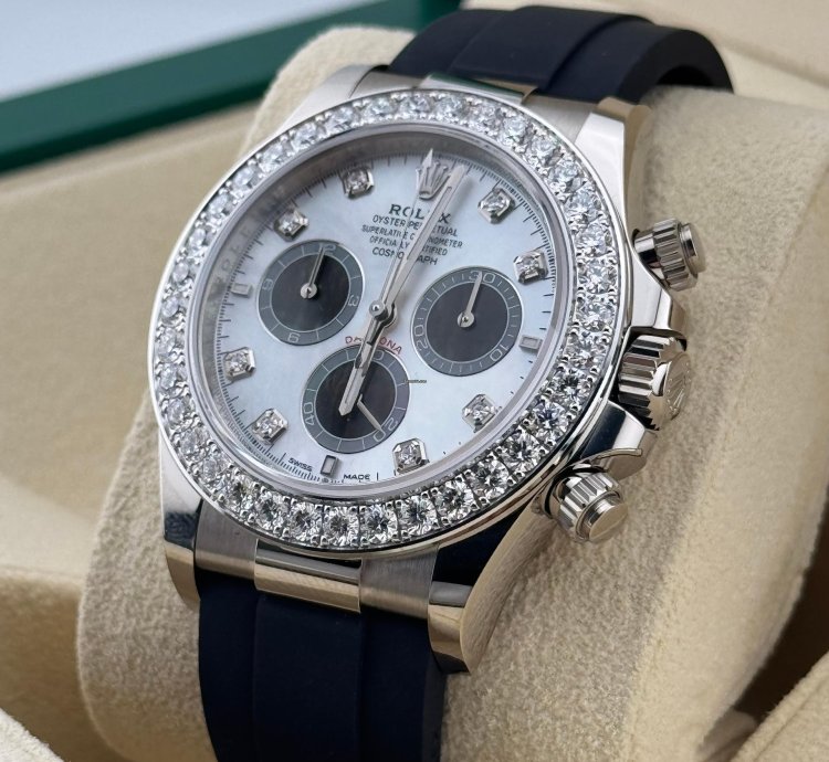 Rolex Daytona Mother Of Pearl Cosmograph Daytona Diamond Set Bezel White Gold 40mm