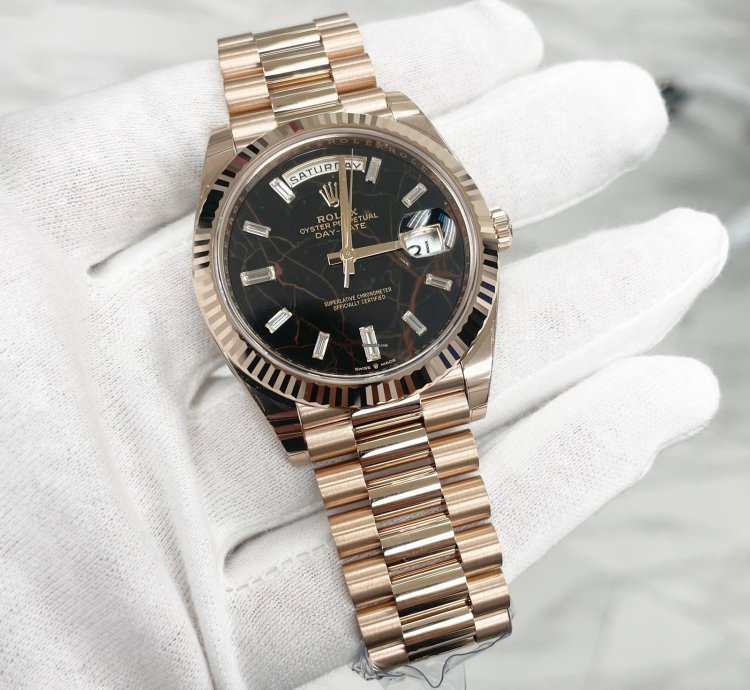 Rolex Day-date 40 New Day-date 40mm 228235 Presidential Rose Gold Eisenkiesel Baguette Diamond Dial