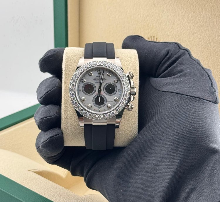 Rolex Daytona Mother Of Pearl Cosmograph Daytona Diamond Set Bezel White Gold 40mm
