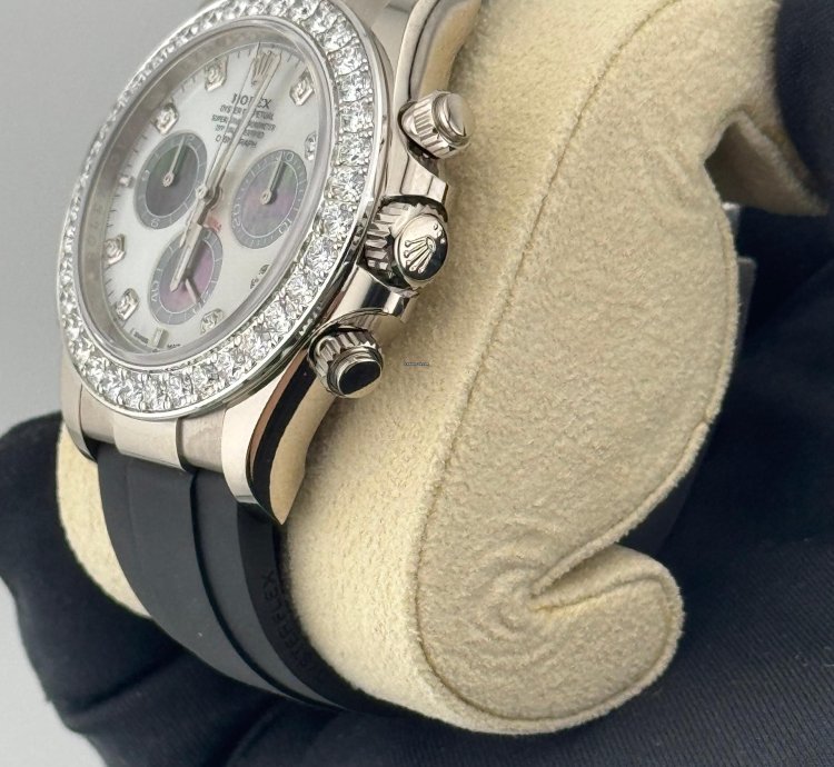 Rolex Daytona Mother Of Pearl Cosmograph Daytona Diamond Set Bezel White Gold 40mm
