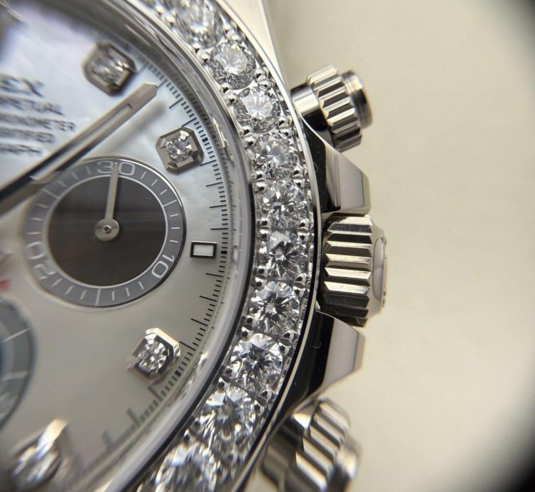 Rolex Daytona Mother Of Pearl Dial 126589rbr-0001