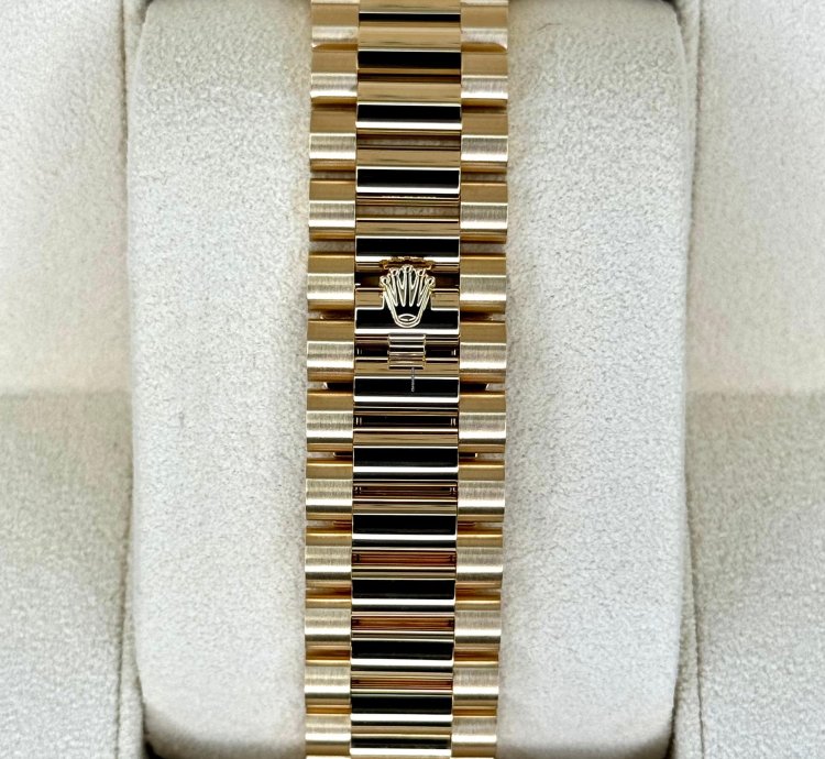 Rolex Day-date 40 New Day-date 40mm 228238 Black Onyx Diamond Baguette Dial