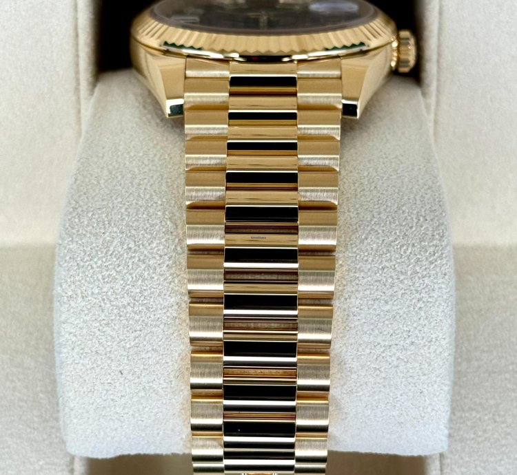 Rolex Day-date 40 New Day-date 40mm 228238 Black Onyx Diamond Baguette Dial