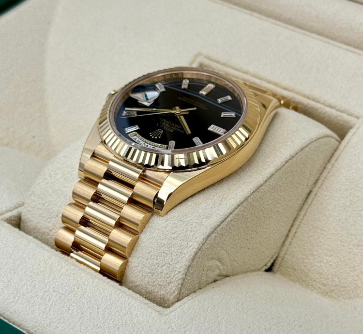 Rolex Day-date 40 New Day-date 40mm 228238 Black Onyx Diamond Baguette Dial