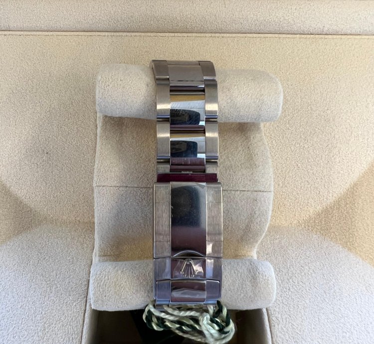 Rolex Daytona Mother Of Pearl Roman Numeral Dial White Gold