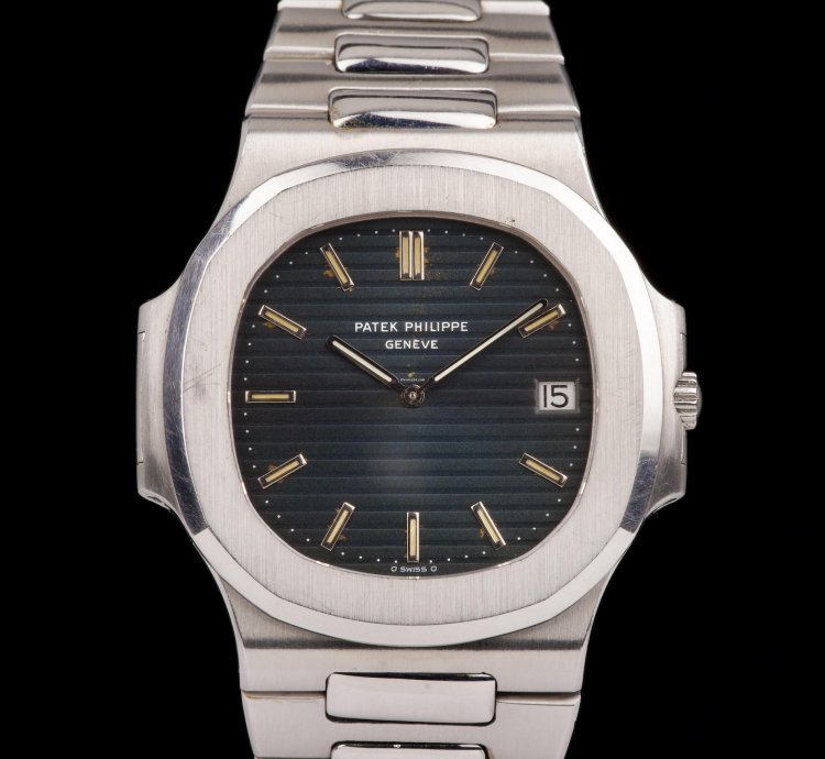 Patek Philippe Nautilus Jumbo 3700 With Box And Extract 1977