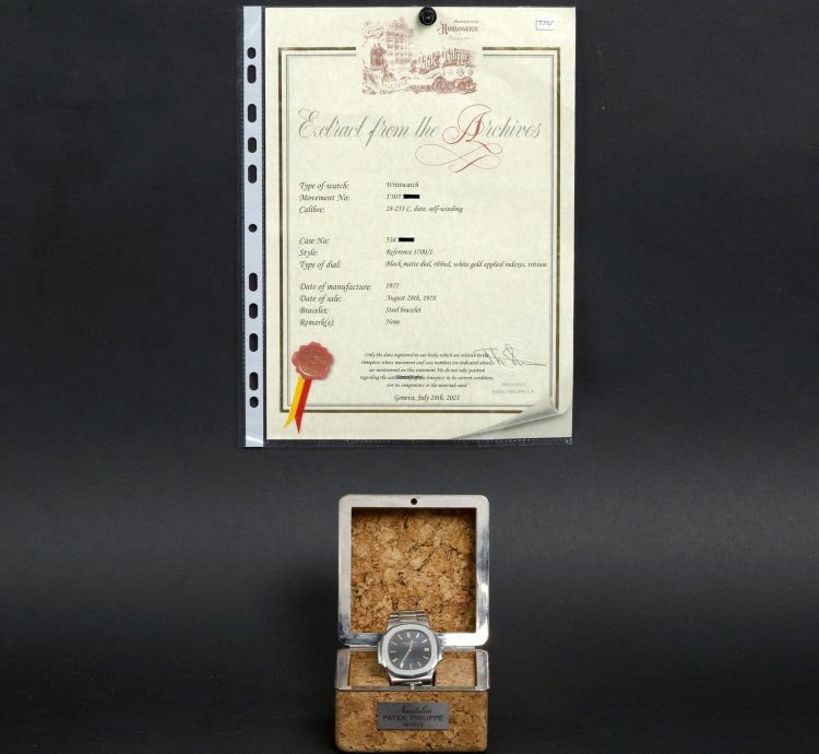 Patek Philippe Nautilus Jumbo 3700 With Box And Extract 1977