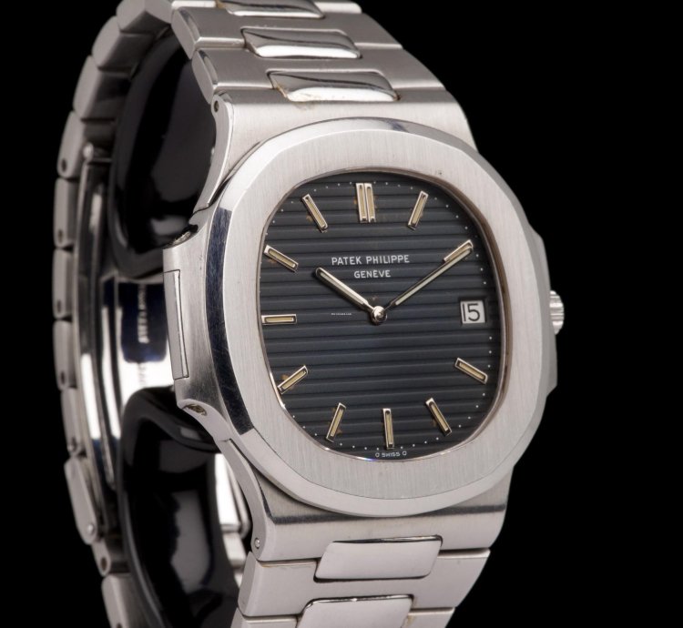 Patek Philippe Nautilus Jumbo 3700 With Box And Extract 1977