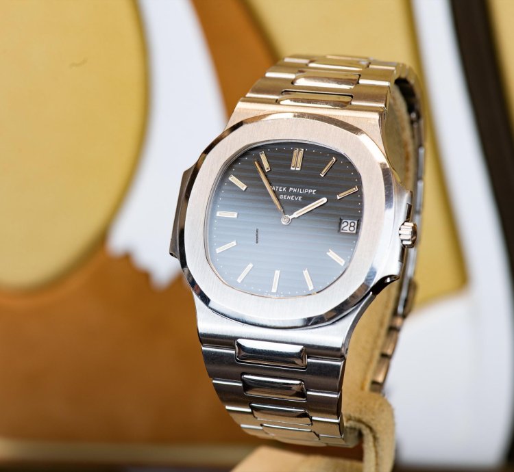 Patek Philippe Nautilus Jumbo 39mm