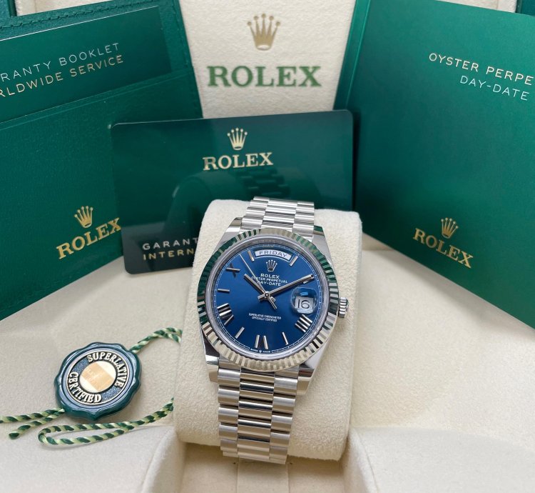 Rolex Day-date 40 New Day-date 40mm 228239 White Gold Fluted Bezel Blue Roman Dial President Bracelet