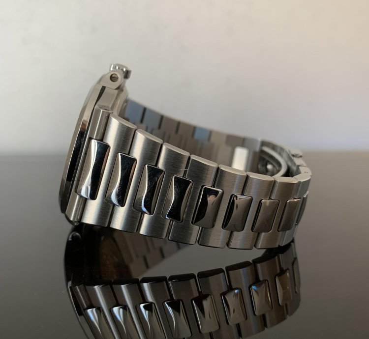 Patek Philippe Nautilus Jumbo 5711 1a Signed By President Dr Thierry Stern Full Set 2014