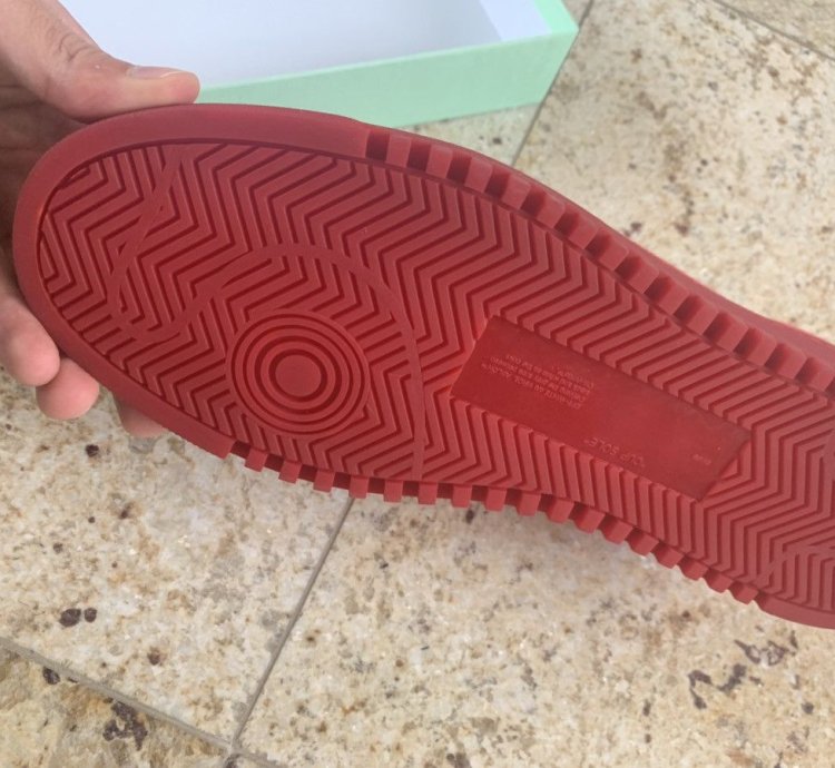 2 0 Low Top Red Sneakers