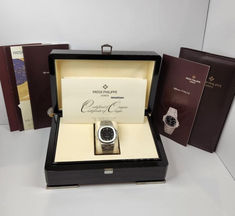Patek Philippe Nautilus Jumbo Power Reserve 42mm Completo