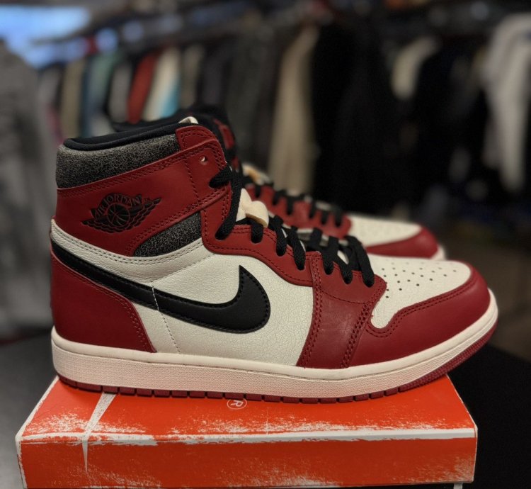 Jordan 1 Lost Found Size 11 dz5485-612 Clean