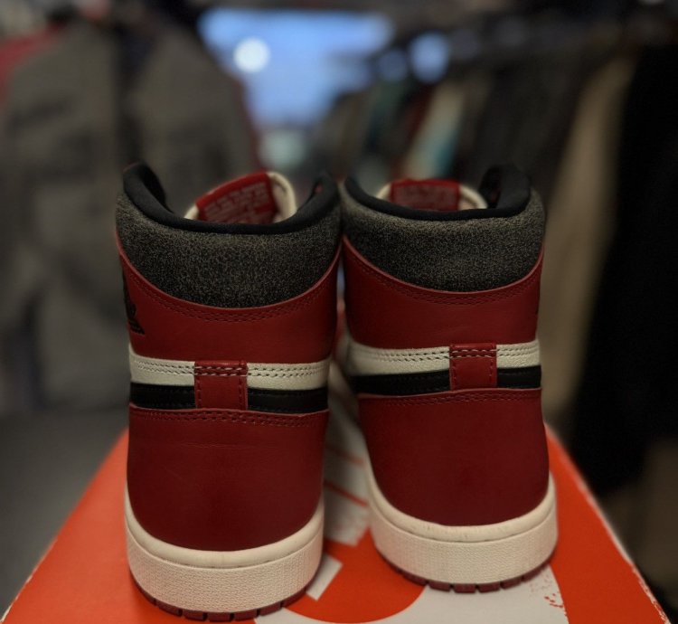Jordan 1 Lost Found Size 11 dz5485-612 Clean