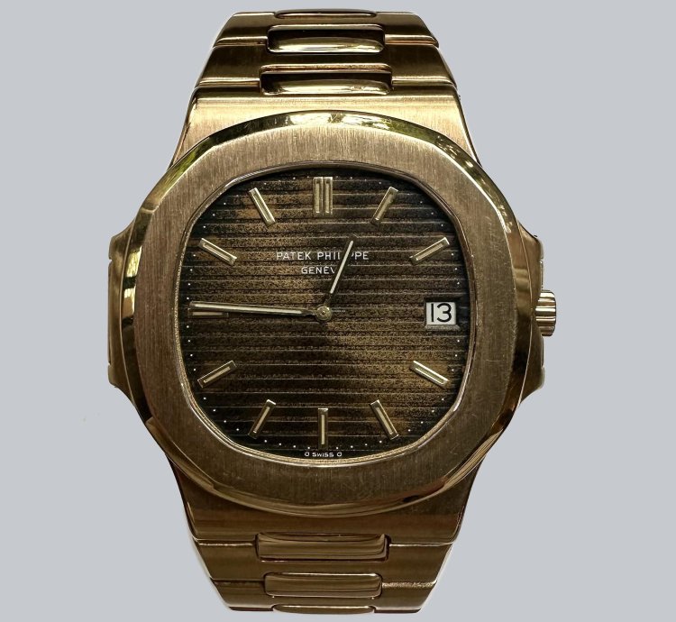 Patek Philippe Nautilus Jumbo Ref 3700j