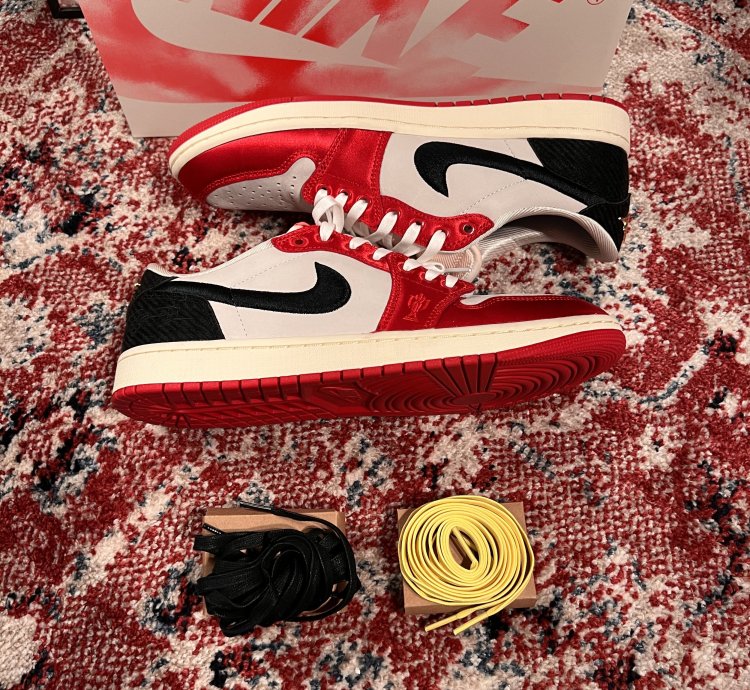 Jordan 1 Low Og Sp Rookie Card - Away