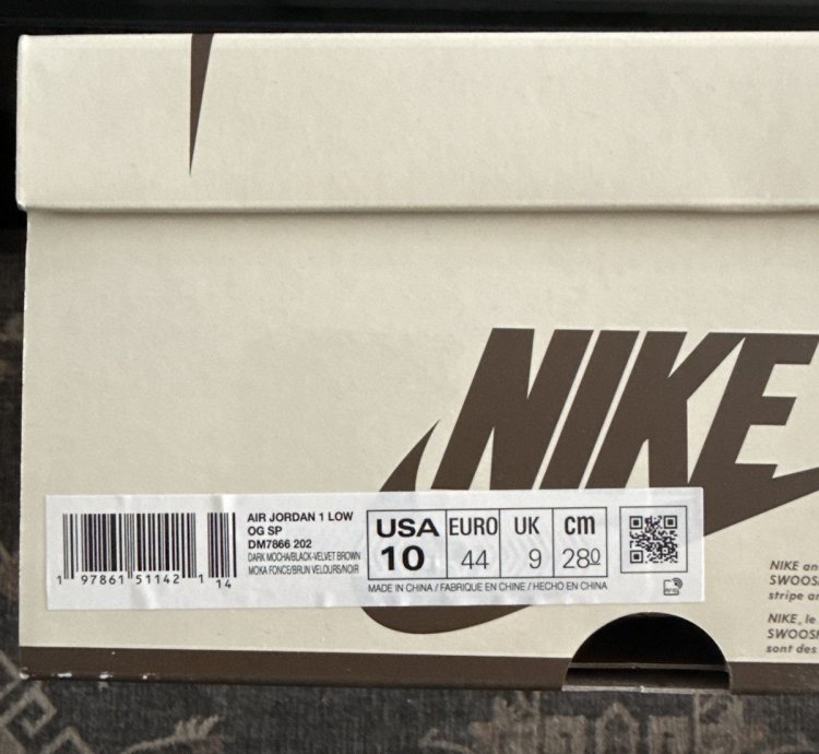 Jordan 1 Low Travis Scott Dark Mocha Velvet Brown