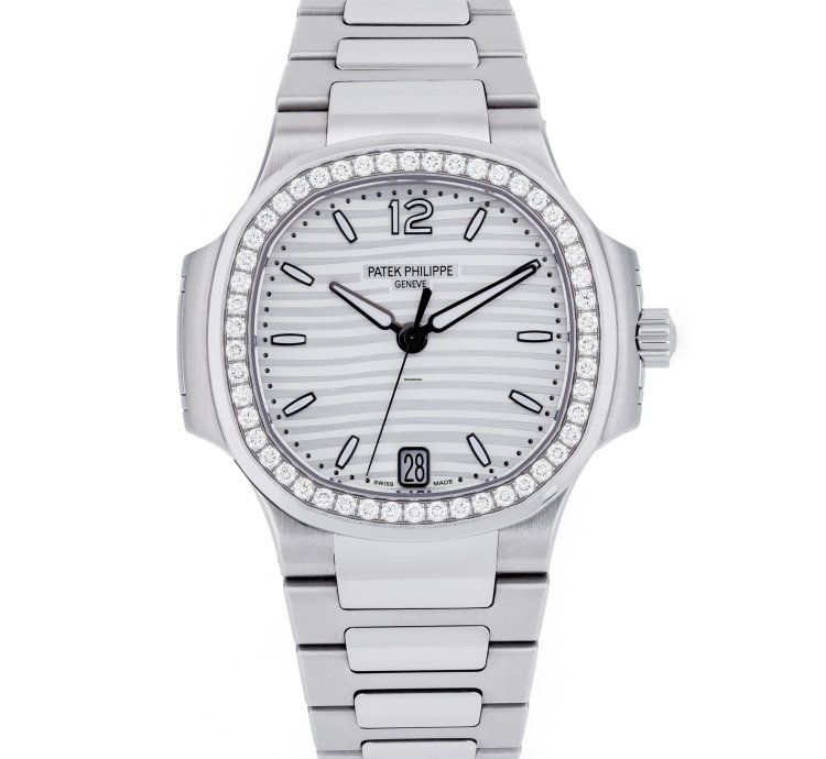 Patek Philippe Nautilus Ladies Automatic Ref 7018 1a-001 Silver Dial 33mm Stainless Steel Box And Papers 2015