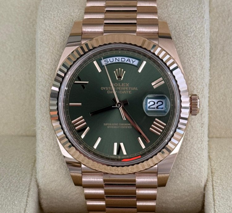 Rolex Day-date 40 Nuovo 2022 Italia Green Olive Dial Everose 40mm Full Set Con Documenti Scatola