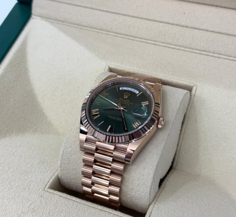 Rolex Day-date 40 Nuovo 2022 Italia Green Olive Dial Everose 40mm Full Set Con Documenti Scatola