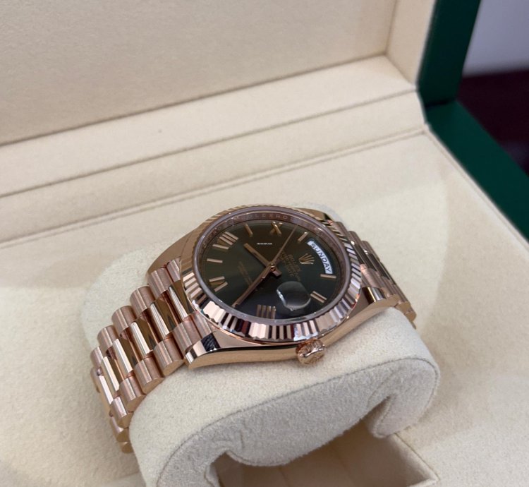 Rolex Day-date 40 Nuovo 2022 Italia Green Olive Dial Everose 40mm Full Set Con Documenti Scatola