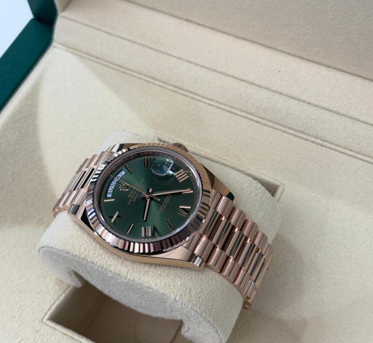 Rolex Day-date 40 Nuovo 2022 Italia Green Olive Dial Everose 40mm Full Set Con Documenti Scatola