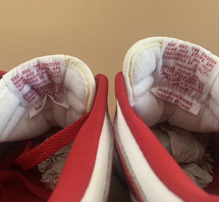 2001 Nike Dunk Low Patent Leather Varsity Red Eu