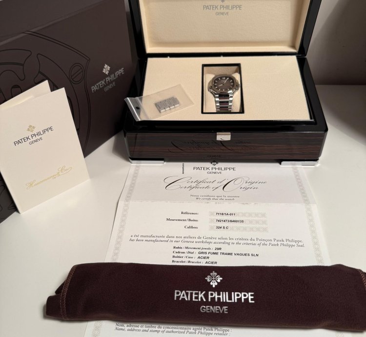 Patek Philippe Nautilus Lady Quadrante Antracite Full Set
