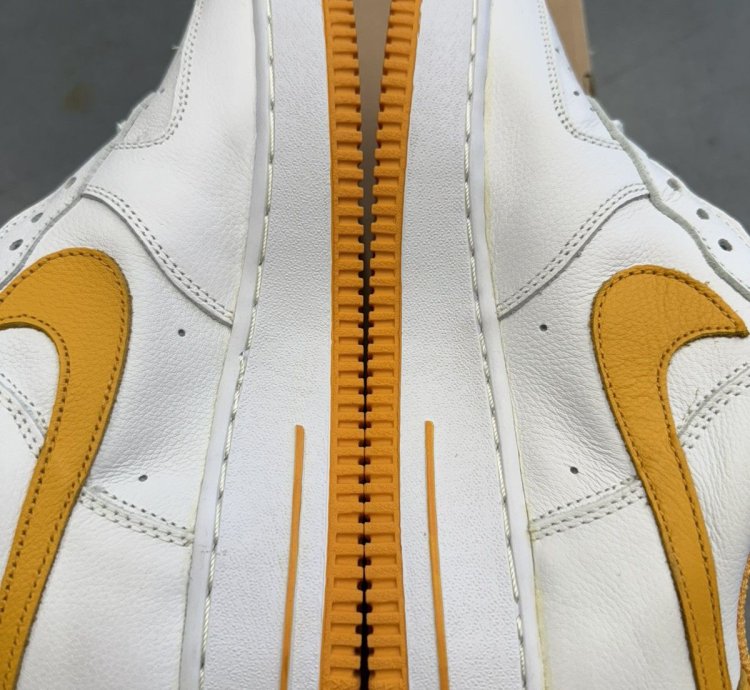 2002 Nike Air Force 1 Los Angeles Grade
