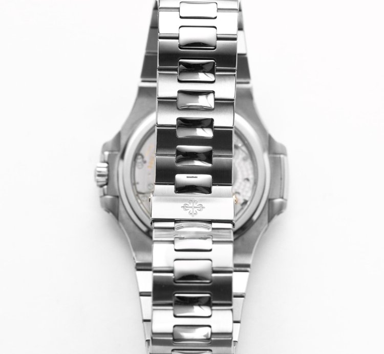 Patek Philippe Nautilus Like New - 5712 1a