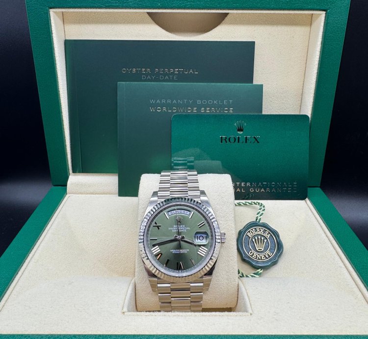 Rolex Day-date 40 Olive Dial Unworn