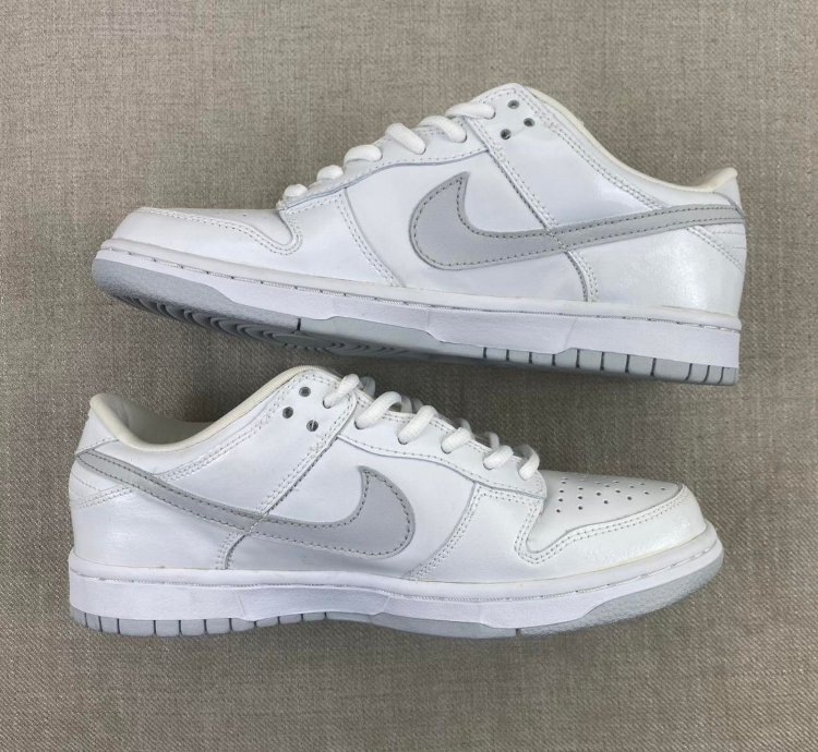 2002 Nike Sb Dunk Low Pro Patent Leather