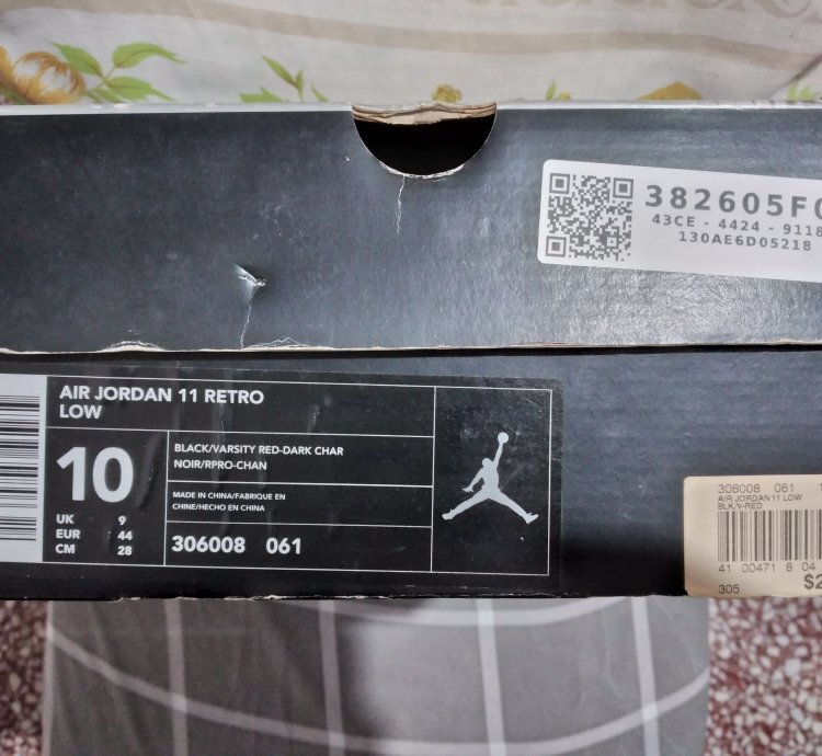 2003 Air Jordan 11 Retro Low Ie Bred 306008-061