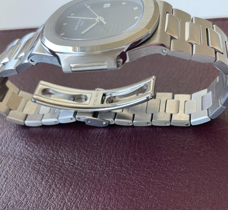 Patek Philippe Nautilus Like New Full Set