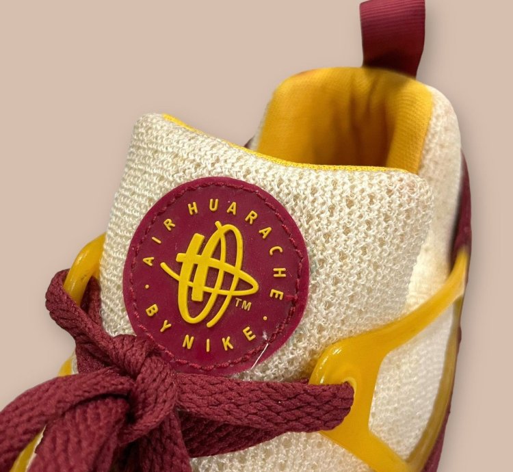 2003 Nike Air Huarache Light Usc