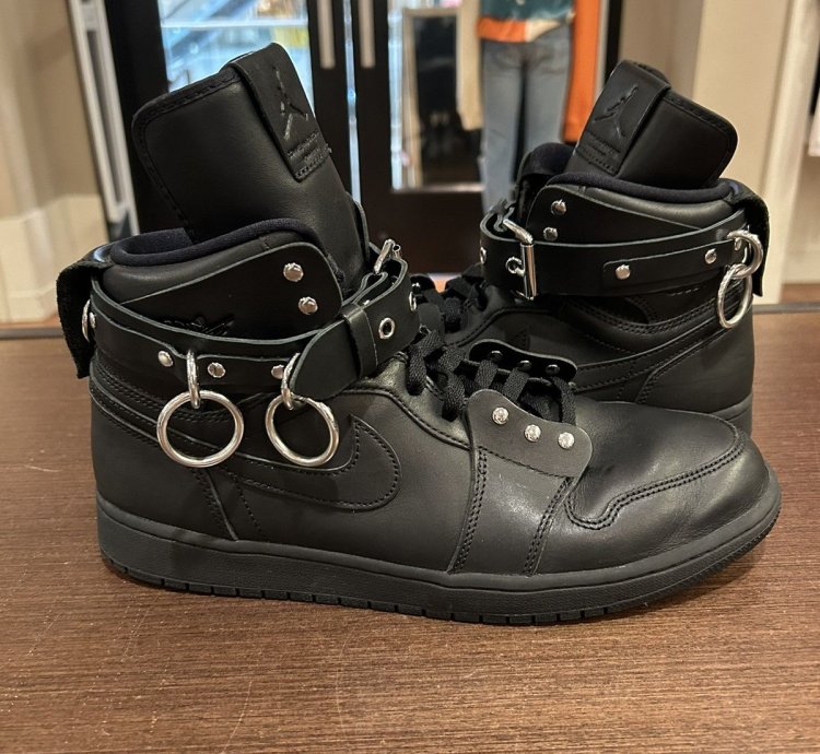 Jordan 1 Retro High Comme Des Garcons Black