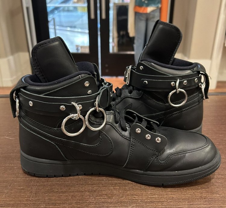 Jordan 1 Retro High Comme Des Garcons Black