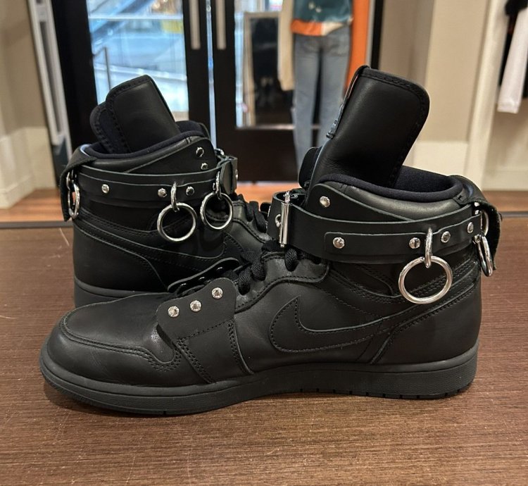 Jordan 1 Retro High Comme Des Garcons Black