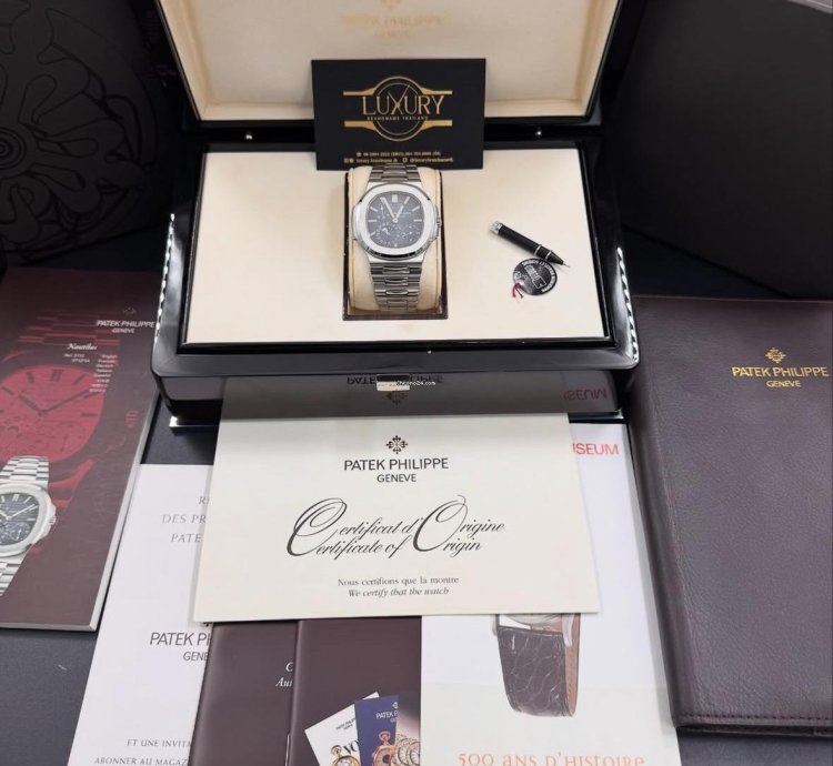 Patek Philippe Nautilus Mint Box Paper Collectible Geneva Seal
