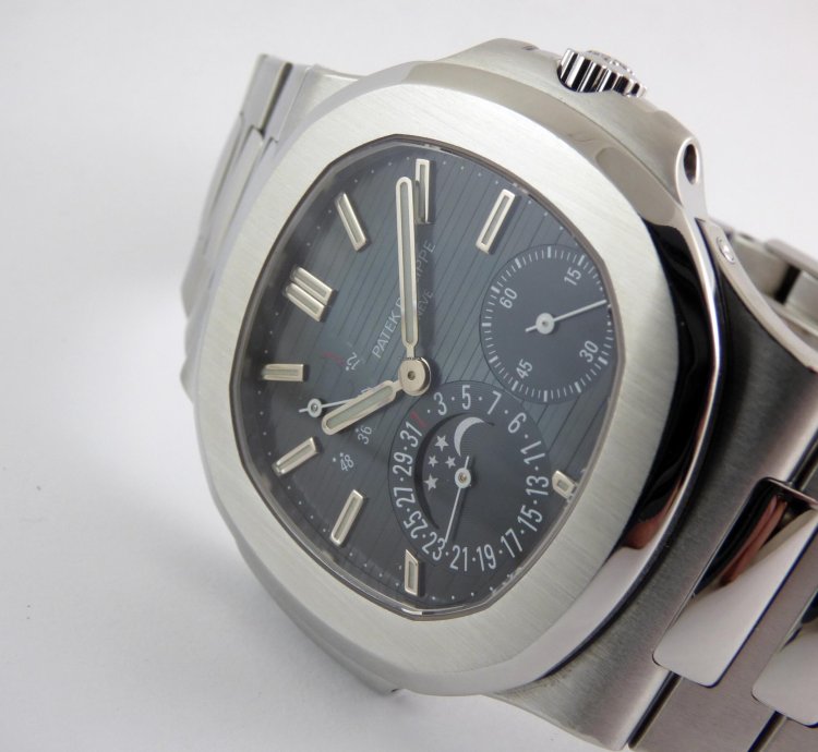 Patek Philippe Nautilus Mint Full Set