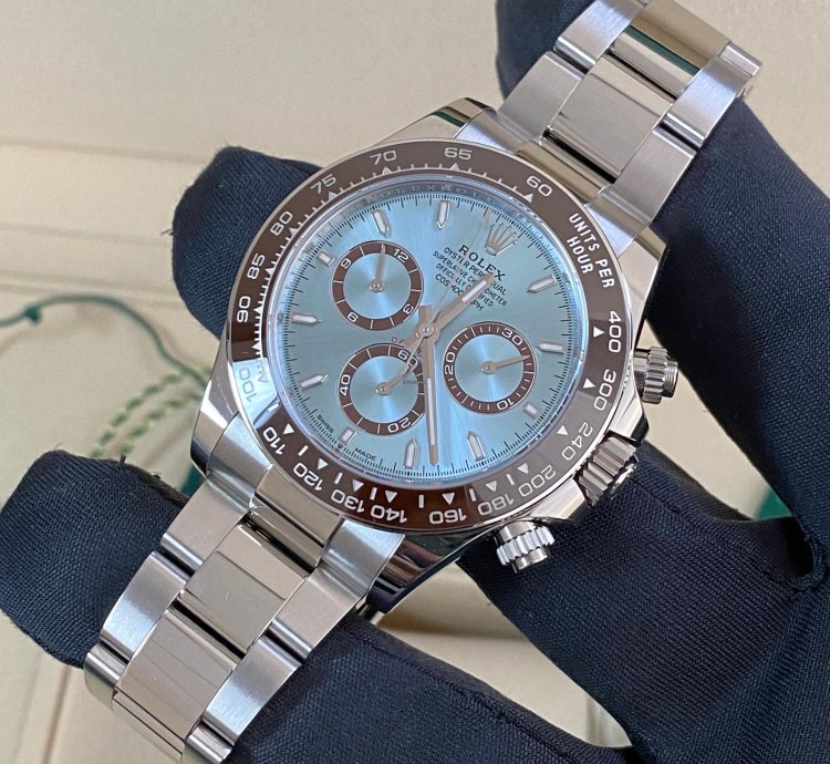 Rolex Daytona New 2024 Unworn Cosmograph Daytona Platinum Ice Blue Dial 126506 Full Set