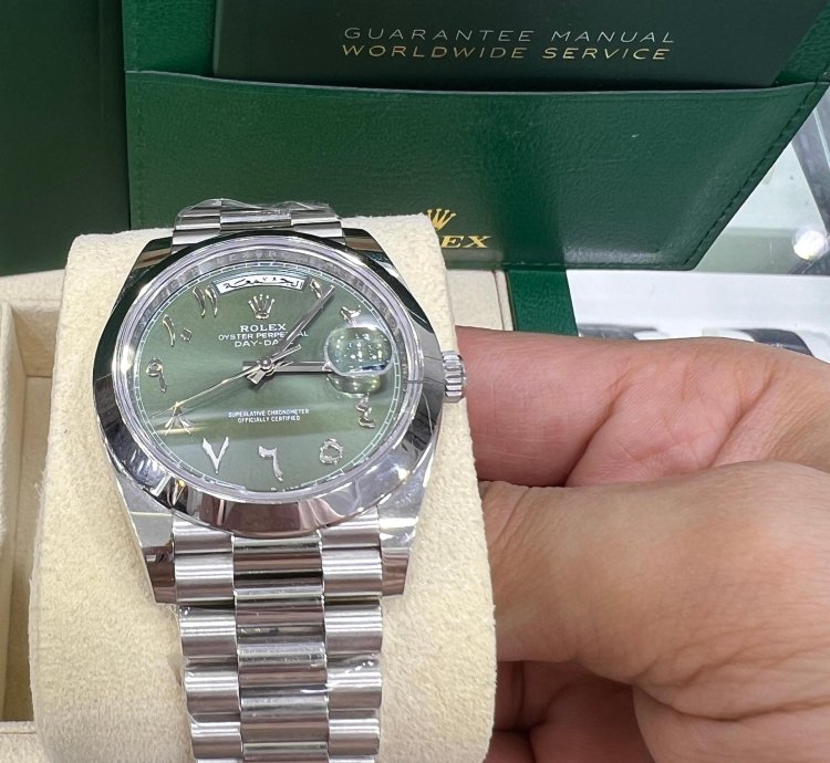 Rolex Day-date 40 Olive Green Dial Arabic Numerals Full Platinum