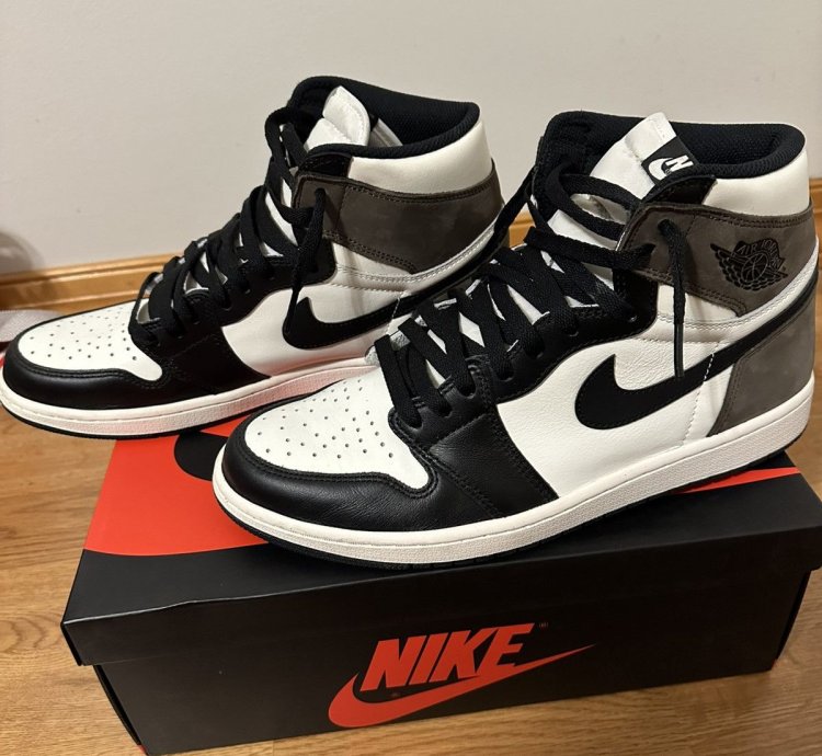 Jordan 1 Retro High Mocha