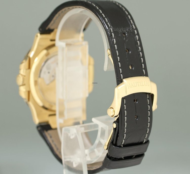 Patek Philippe Nautilus Mint Papers Nautilus 5711j White 18k Yellow Gold 5711j-001 Watch Box