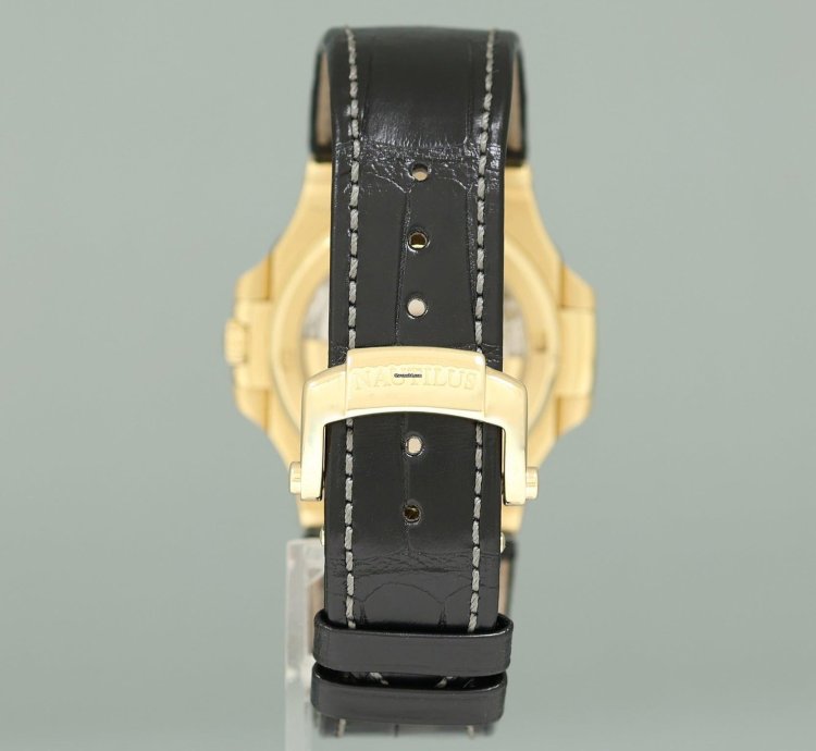 Patek Philippe Nautilus Mint Papers Nautilus 5711j White 18k Yellow Gold 5711j-001 Watch Box